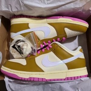 Nike Dunk Low Just Do It - Bronzine Pink / Coconut Milk New Sz.8.5 FD8683-700